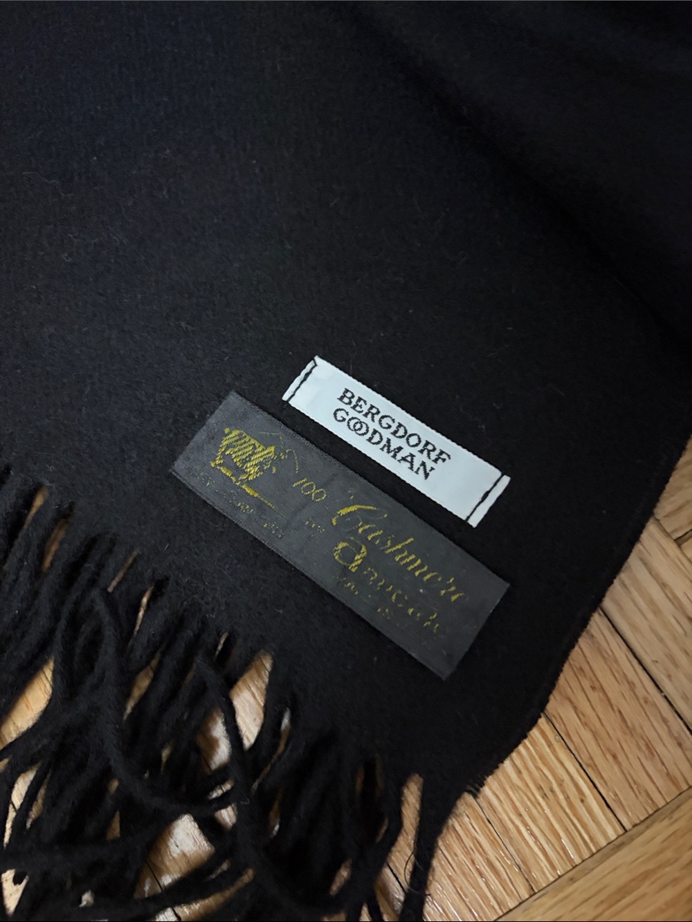 VTG Bergdorf Goodman 55” x 48” Blanket Scarf - Black - 100% Cashmere